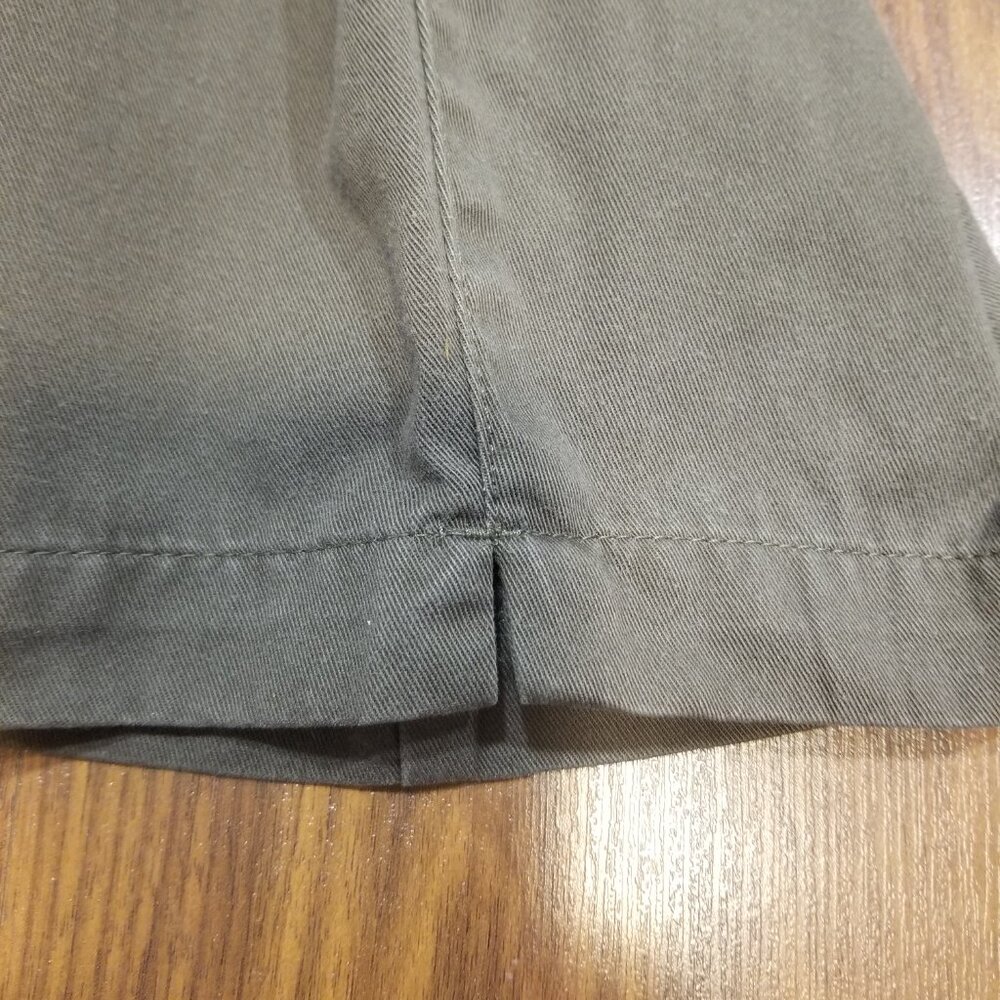 Ladies' L.L. Bean Cropped Chinos, Size 12 R, EUC - Picture 4 of 9